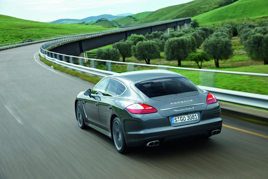  Porsche Panamera Turbo S 2011 года  (фото 16 из 51)
